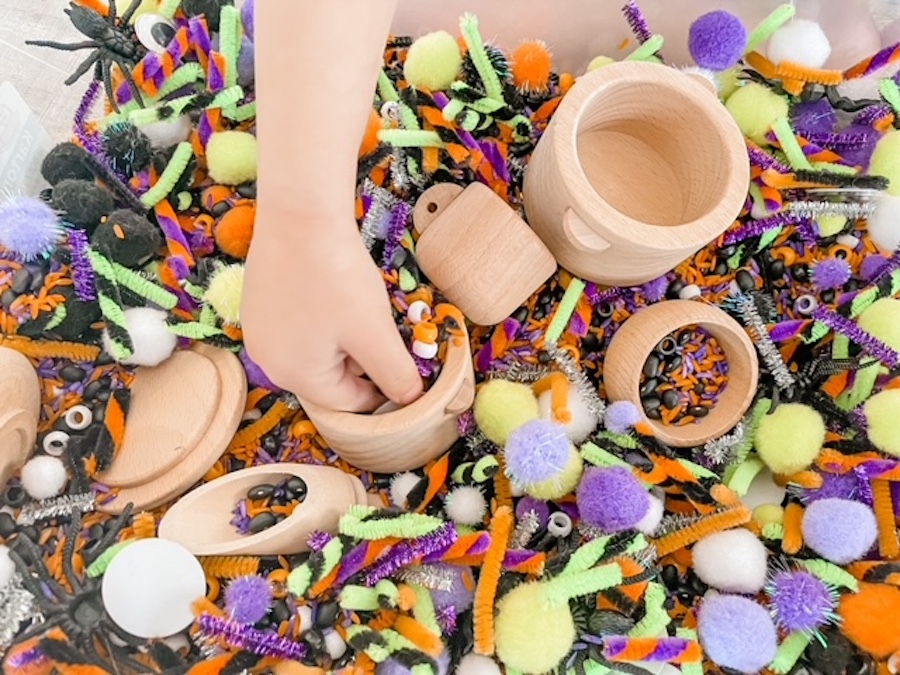 Spooky Sensory Tray!