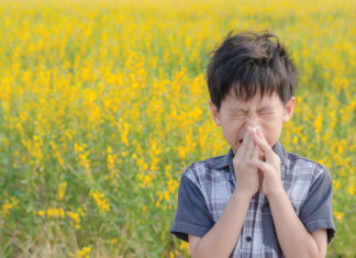 Protect Your Kids’ Eyes This Allergy Season: A Parent’s Guide